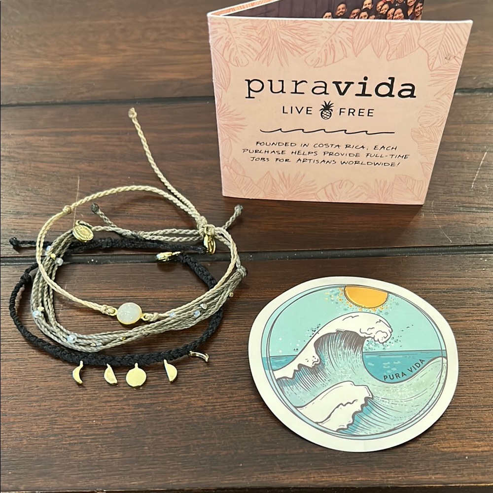 Pura Vida September 2019 Monthly Club 🌙✨